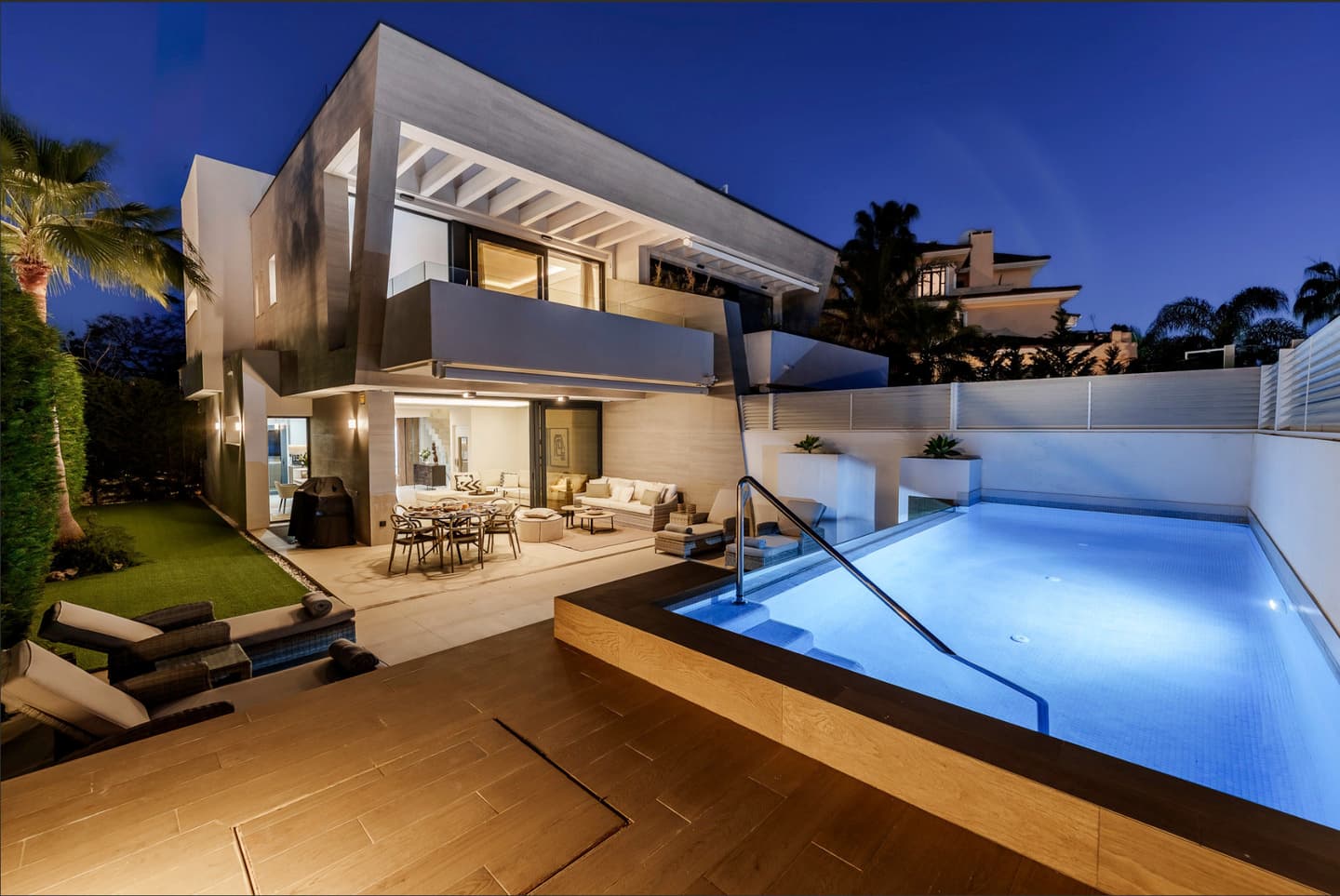 5-bedroom apartment in Nueva Andalucia