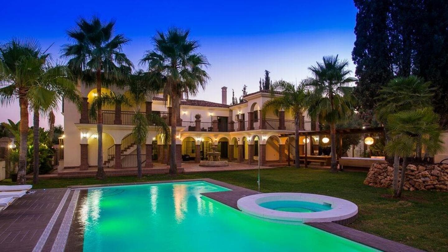 14-bedroom villa in Golden Mile