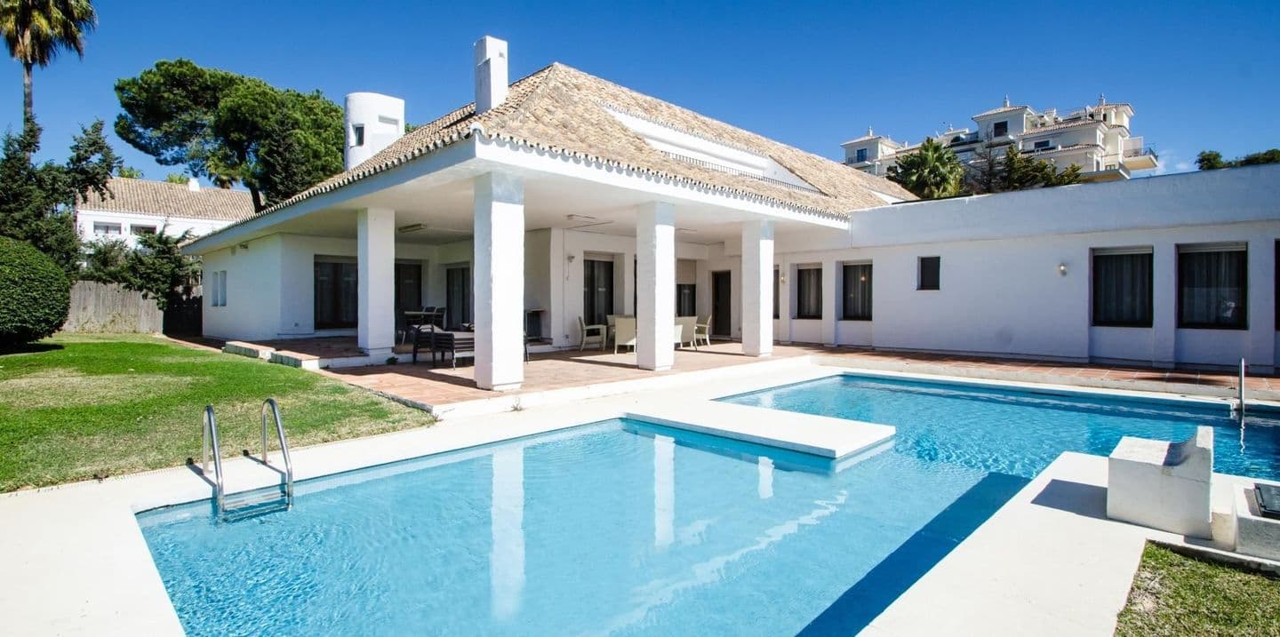 6-bedroom villa in Puerto Banus