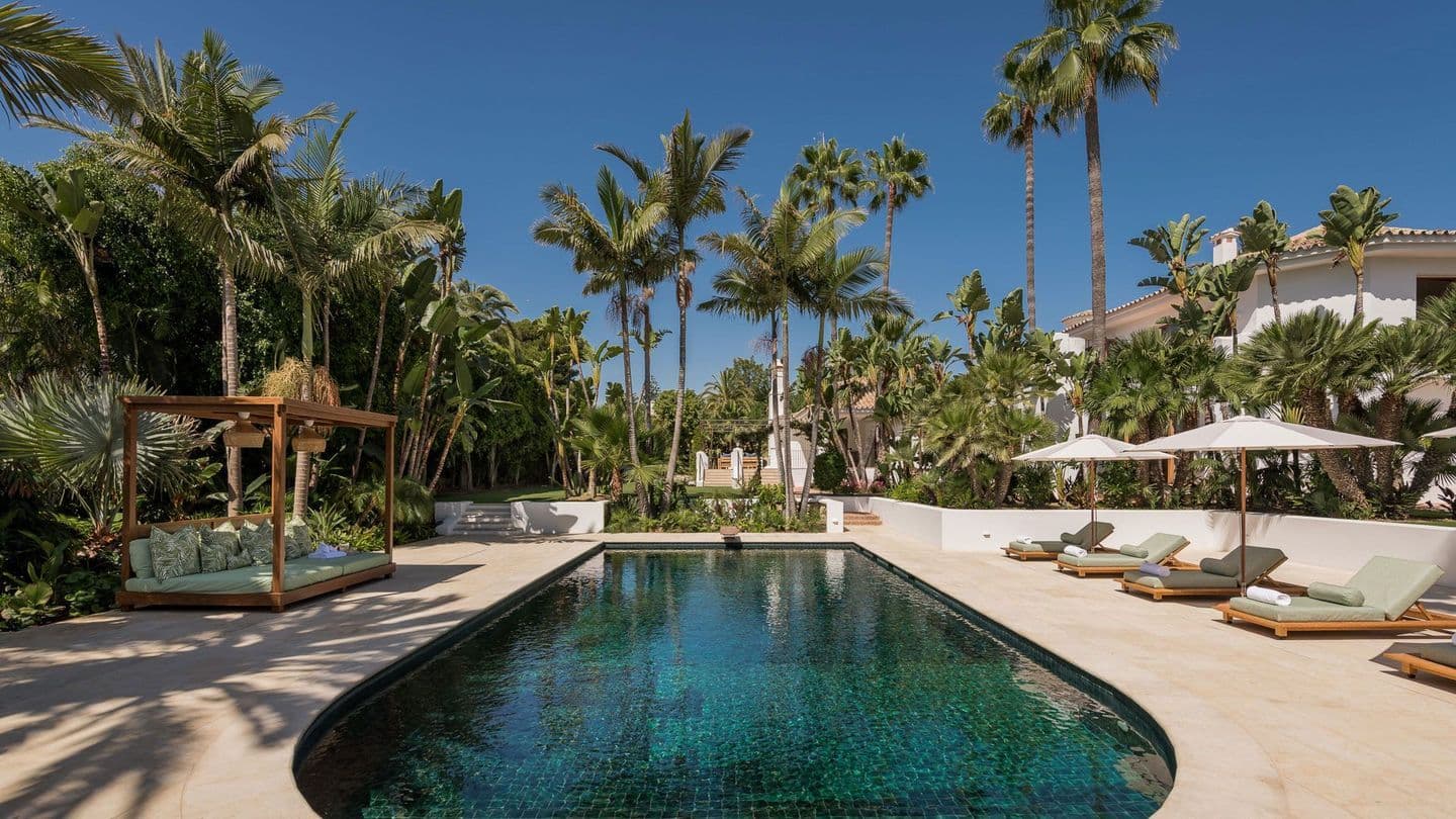 8-bedroom villa in Golden Mile