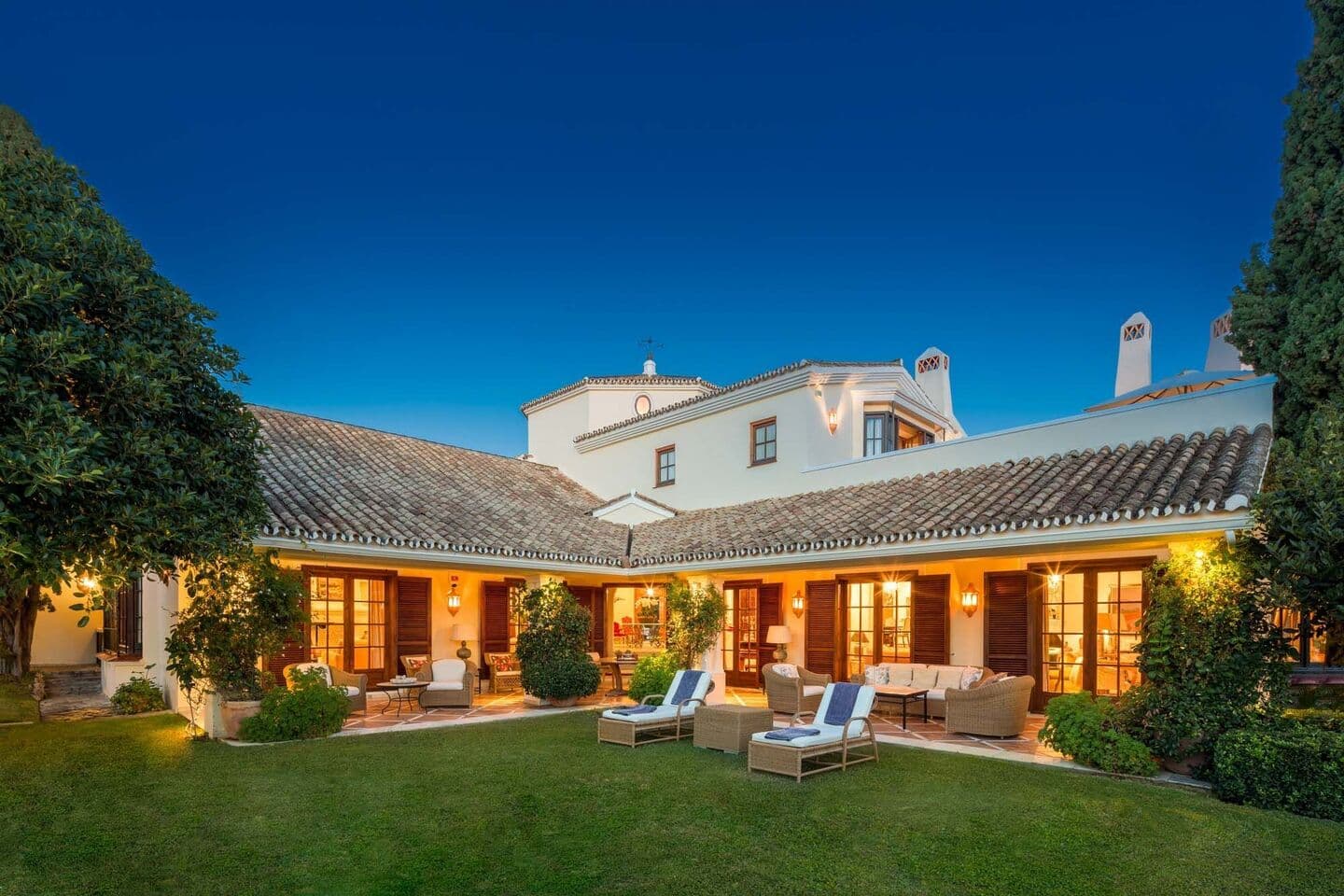 10-bedroom villa in Nagueles