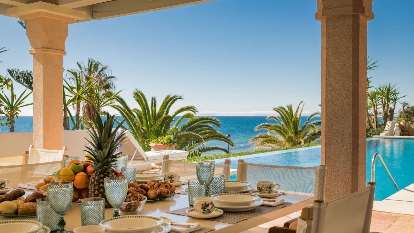 15-bedroom villa in Golden Mile