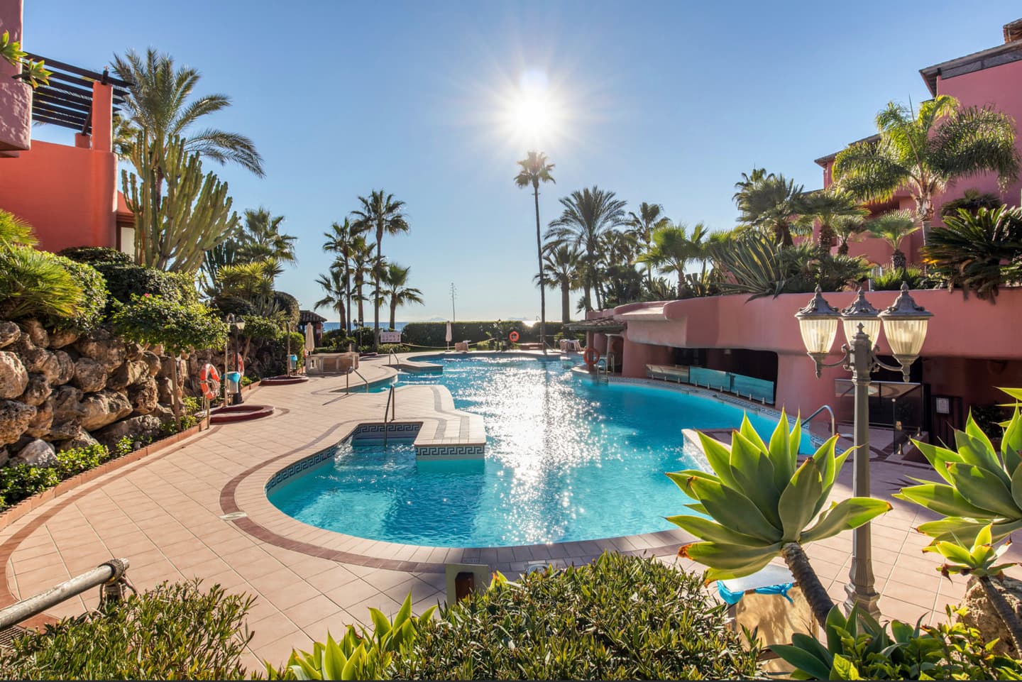 3-bedroom penthouse in Estepona