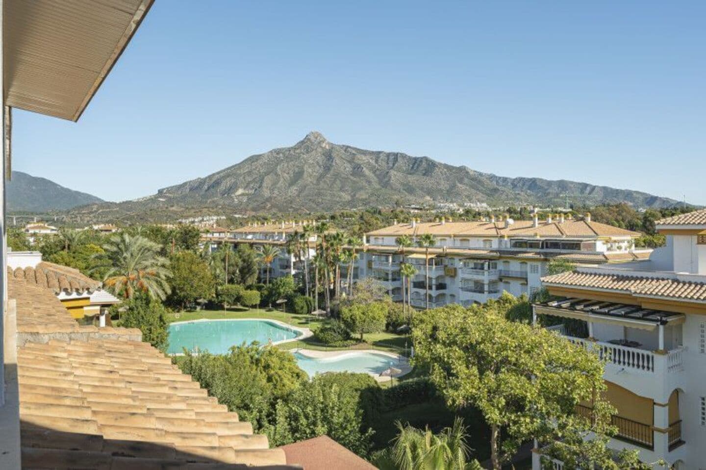 4-bedroom penthouse in Nueva Andalucia
