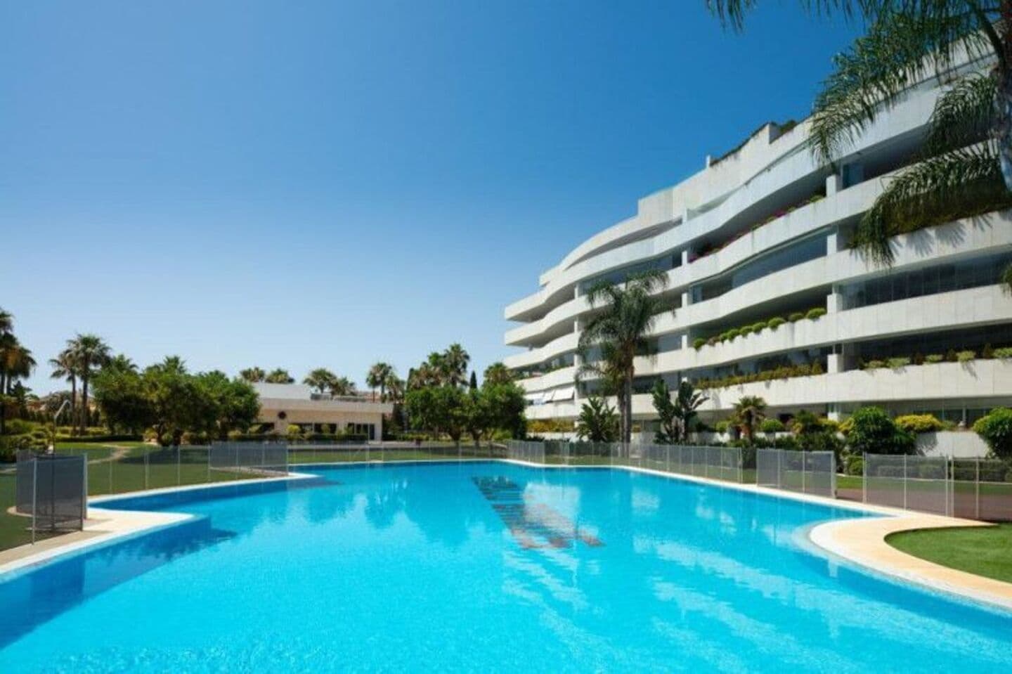 4-bedroom apartment in Embrujo Banus
