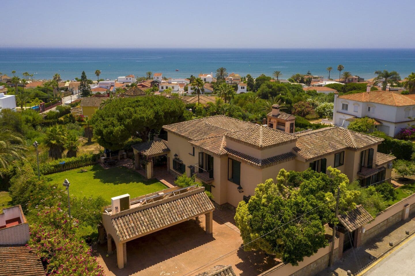 8-bedroom villa in Elviria